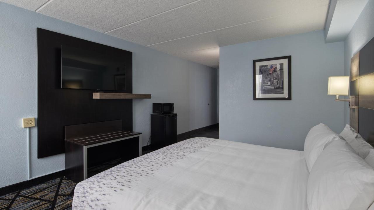 Clarion Pointe Jacksonville Near Camp Lejeune Exterior foto